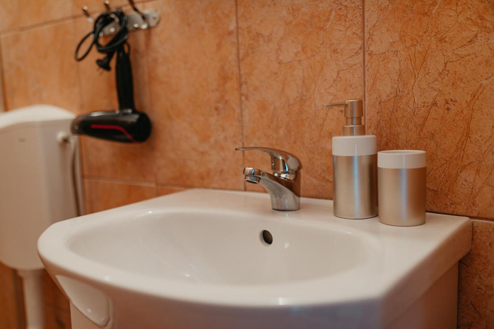 Flh - Apartament Mai Cu Aroma De Cafea Si Ceai Sybin Zewnętrze zdjęcie